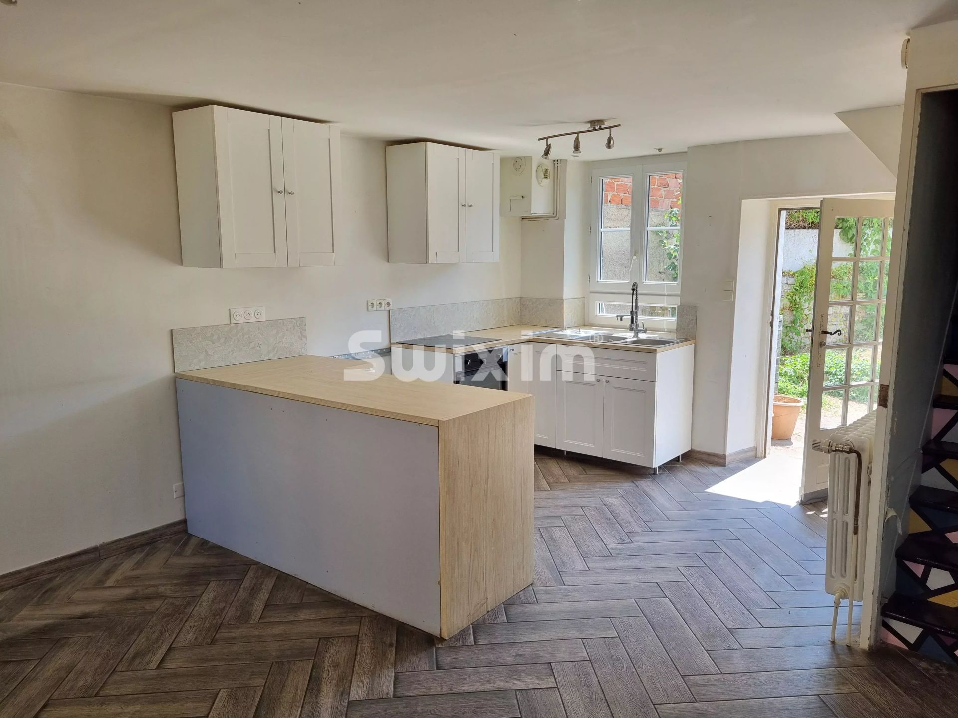 casa 5 Quartos para venda sobre Châtel-Censoir (89660)