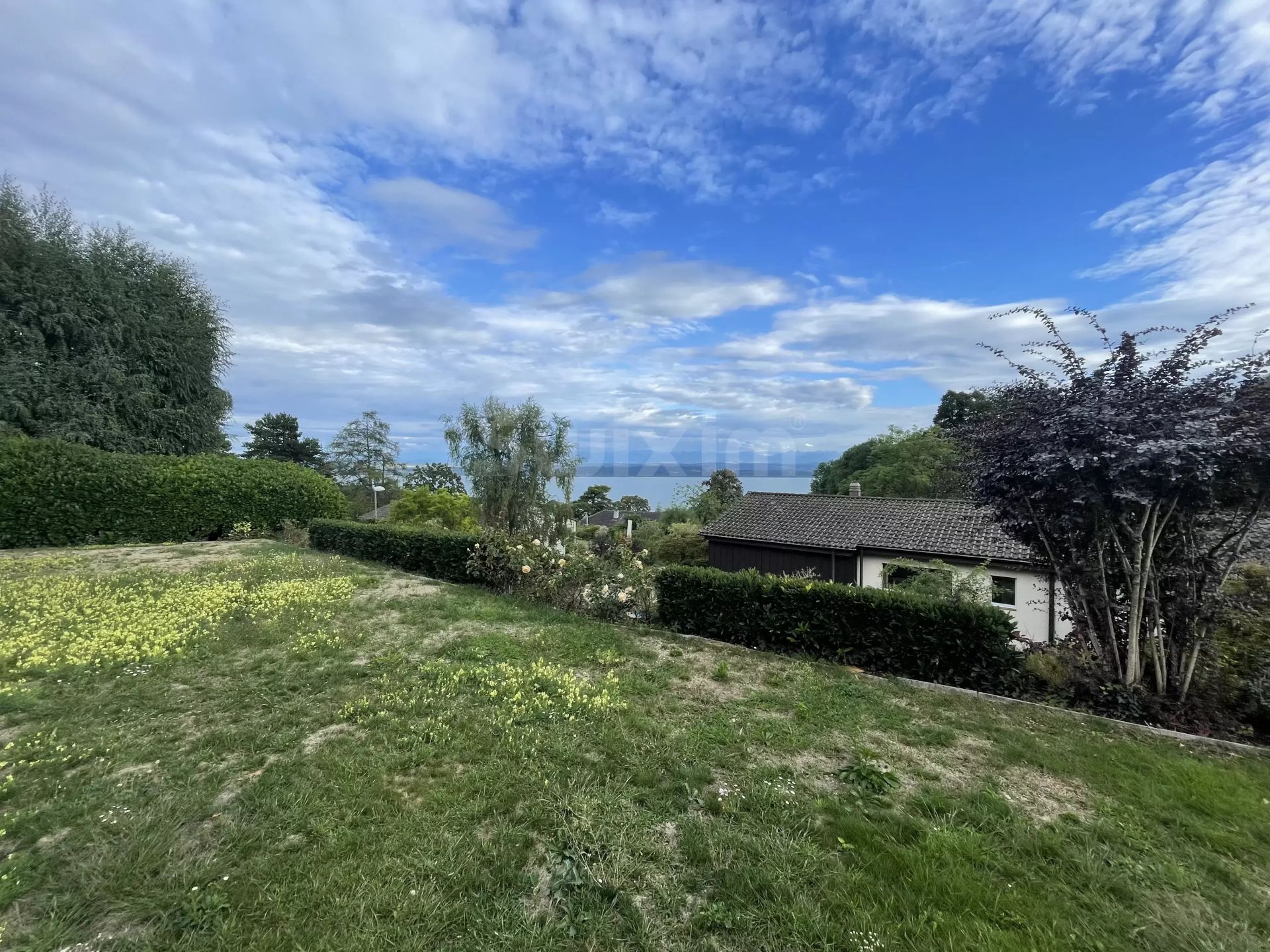 appartement 7 Pièces en location sur Neuchâtel (2000)