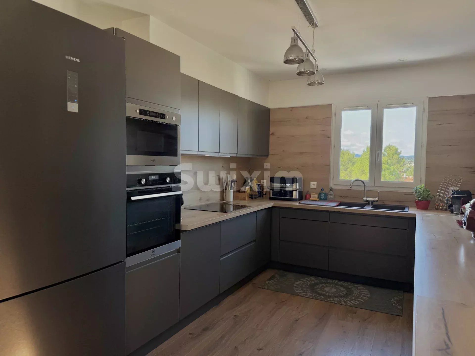 villa 7 Camere in vendita su Alès (30100)