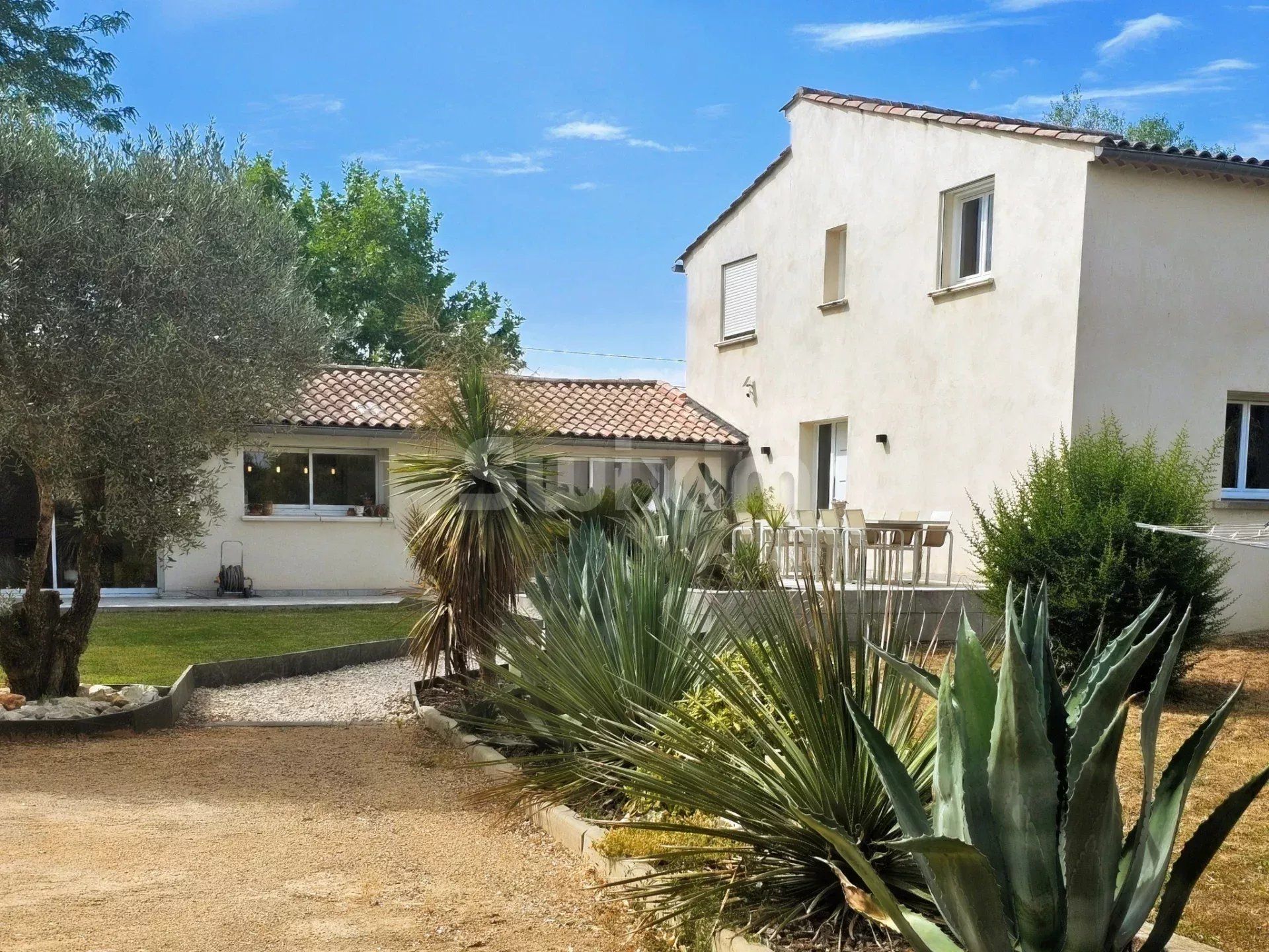 villa 5 Rooms for sale on Saint-Hilaire-de-Brethmas (30560)