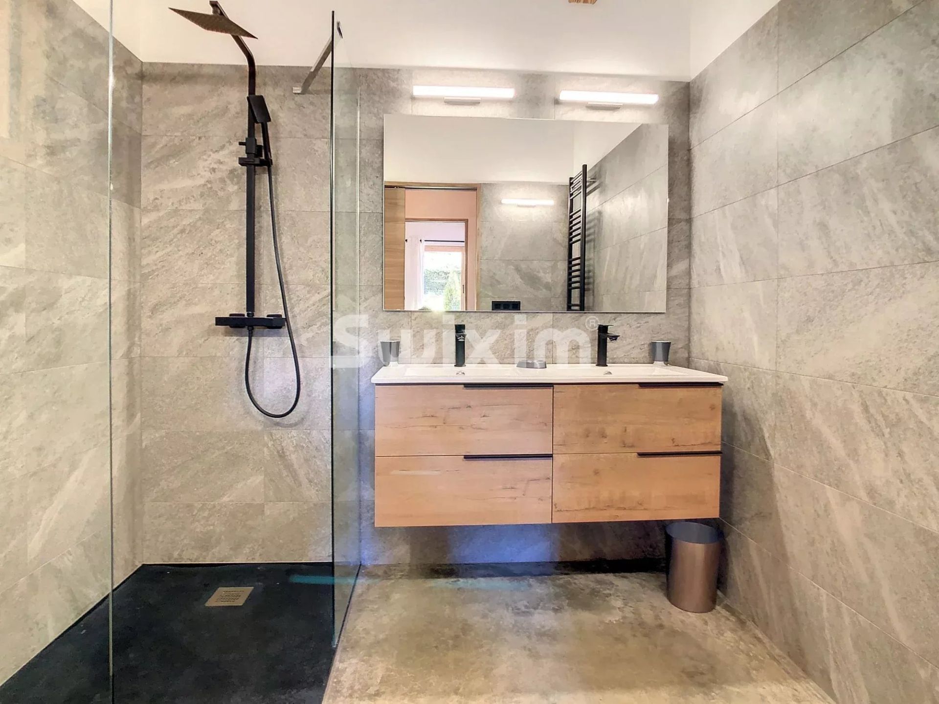 casa 6 Camere in vendita su Demi-Quartier (74120)