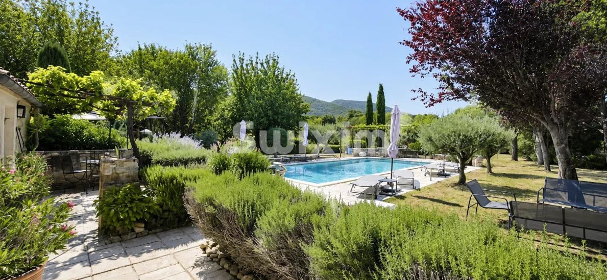 Venda Mas Grignan 12&nbsp;Quartos 341&nbsp;m²
