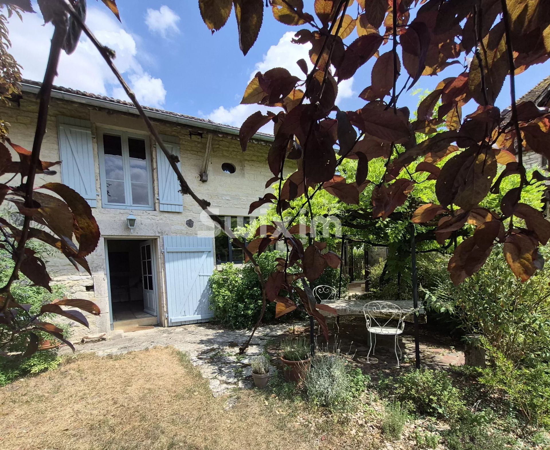 casa en venta en Noyers (89310)