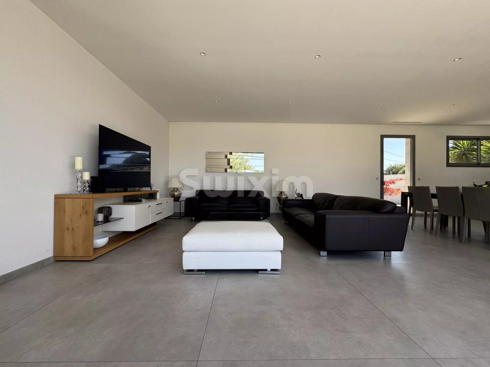 villa 7 Quartos para venda sobre Nîmes (30900)