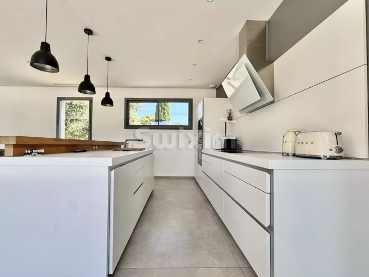 Venda Villa Nîmes 7&nbsp;Quartos 187&nbsp;m²