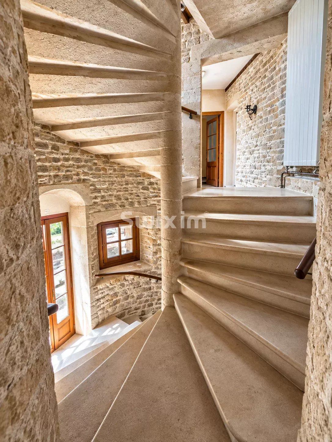 maison 12 Pièces en vente sur L'Isle-sur-Serein (89440)