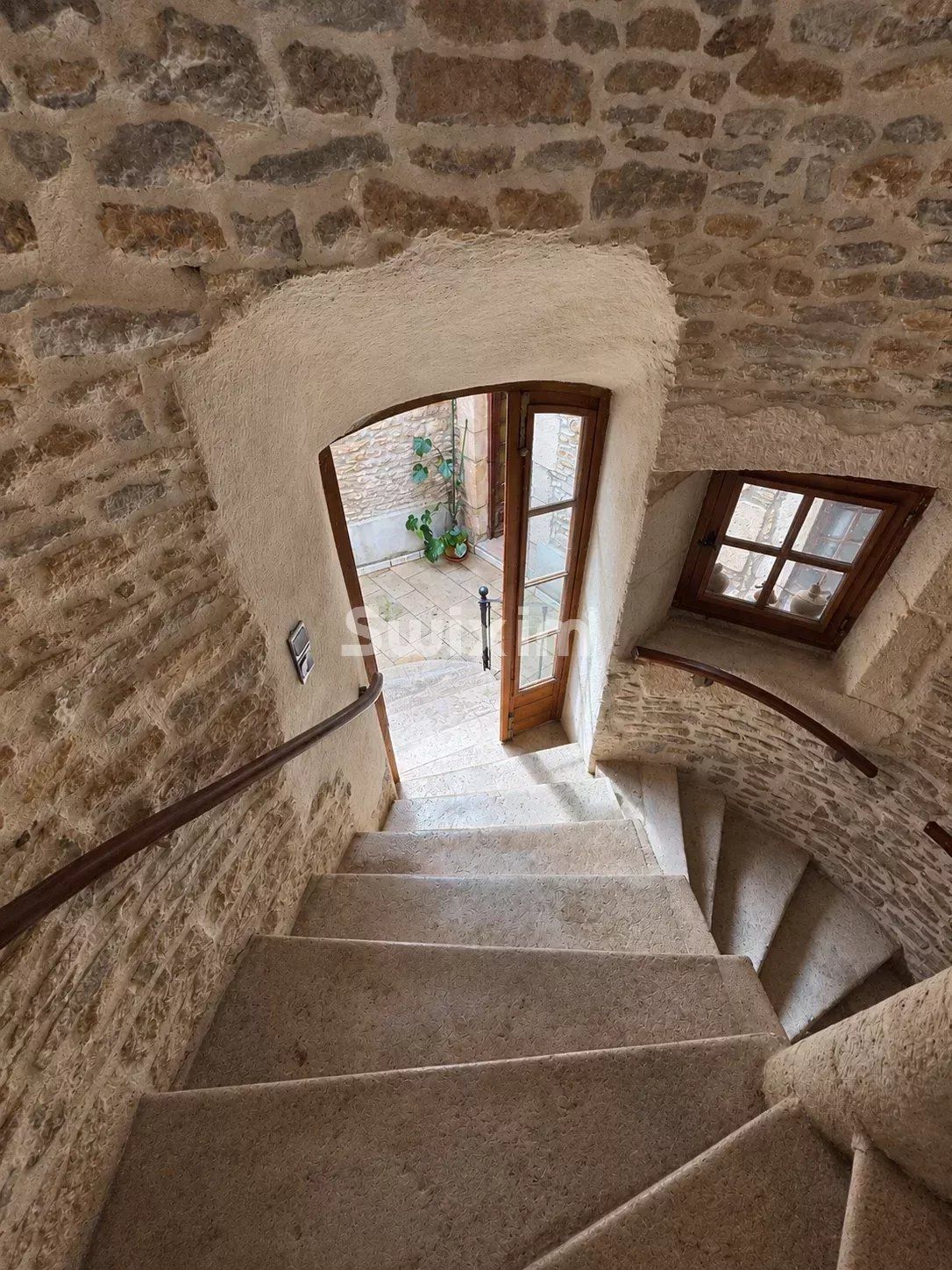 maison 12 Pièces en vente sur L'Isle-sur-Serein (89440)