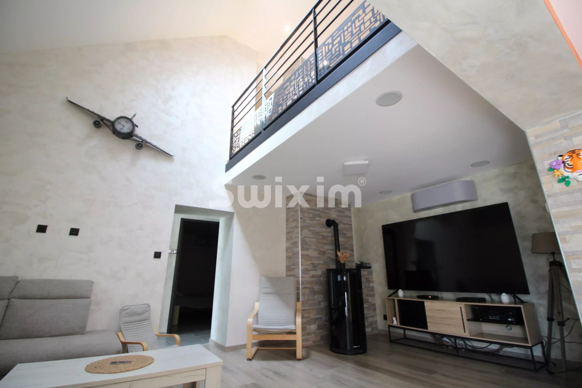 casa 15 Quartos para venda sobre Le Deschaux (39120)
