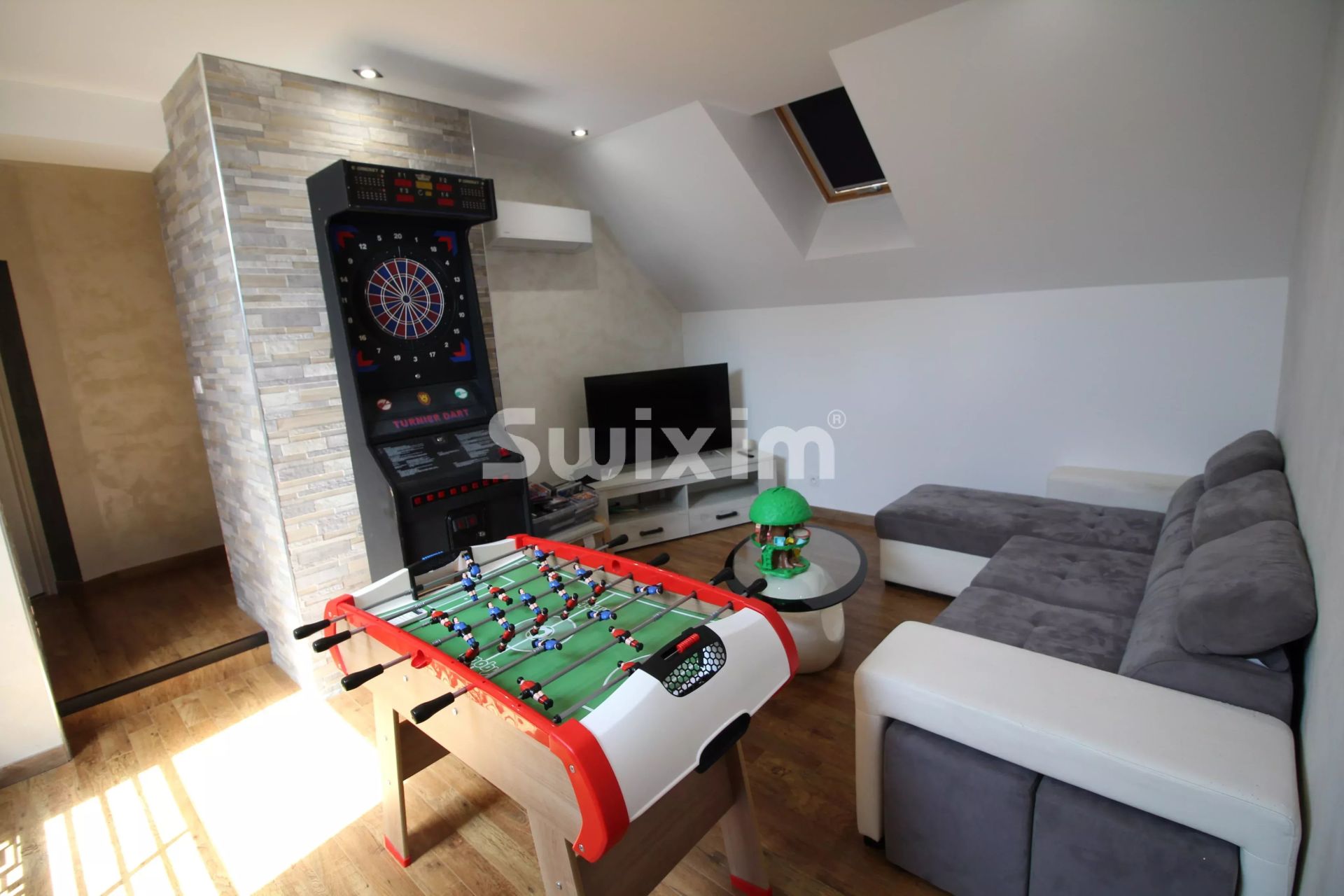 casa 15 Quartos para venda sobre Le Deschaux (39120)
