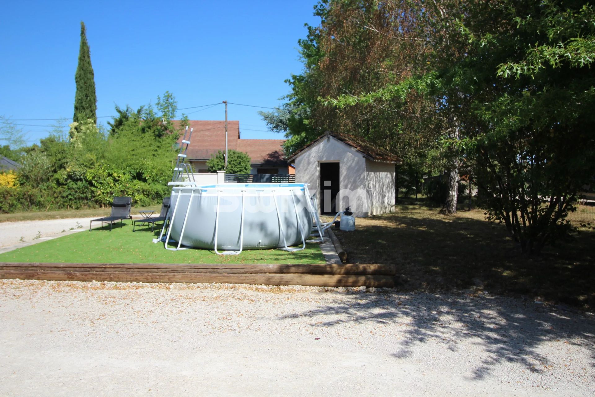 casa 15 Quartos para venda sobre Le Deschaux (39120)