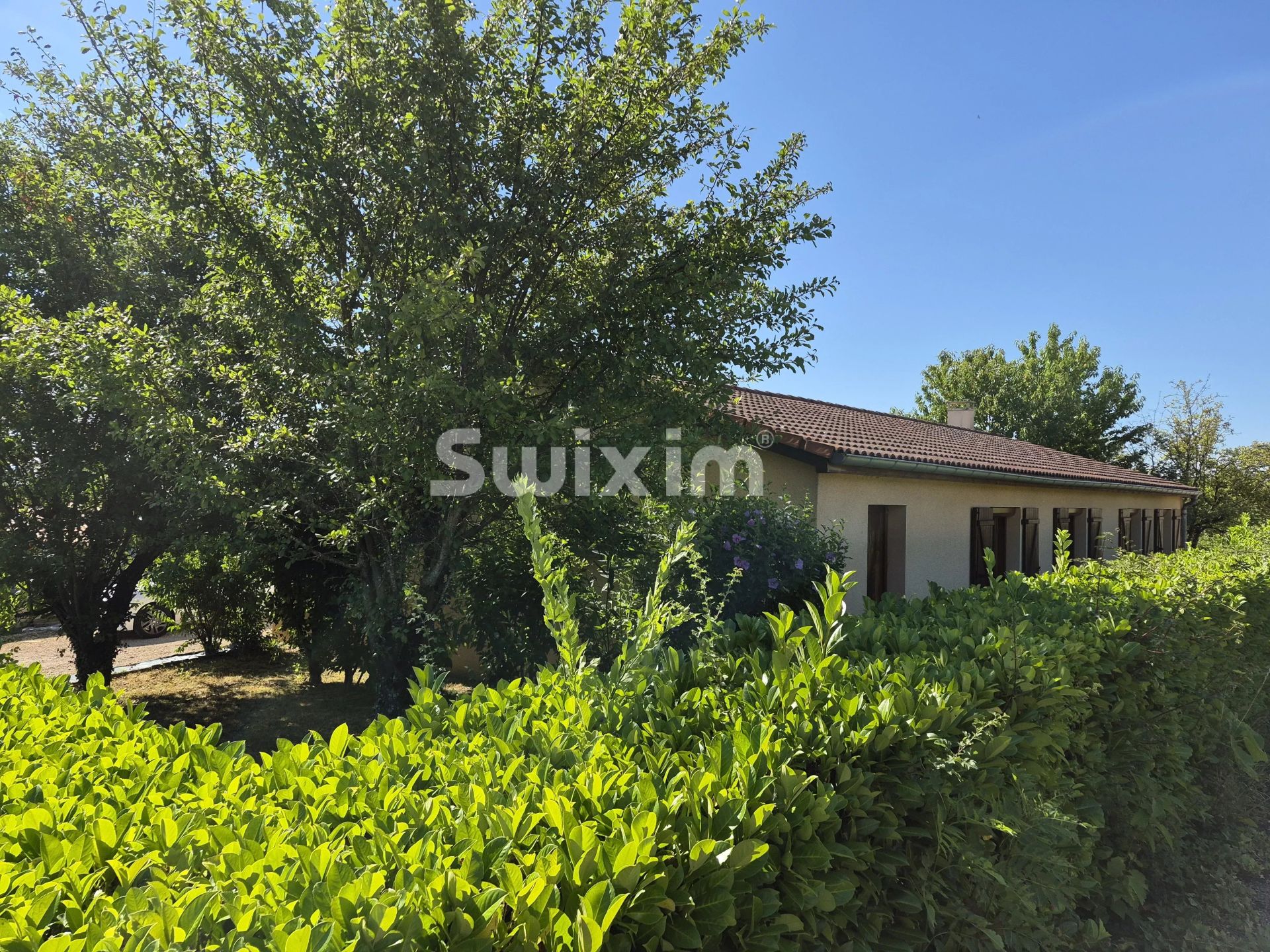 villa 6 Camere in vendita su Saint-Albain (71260)