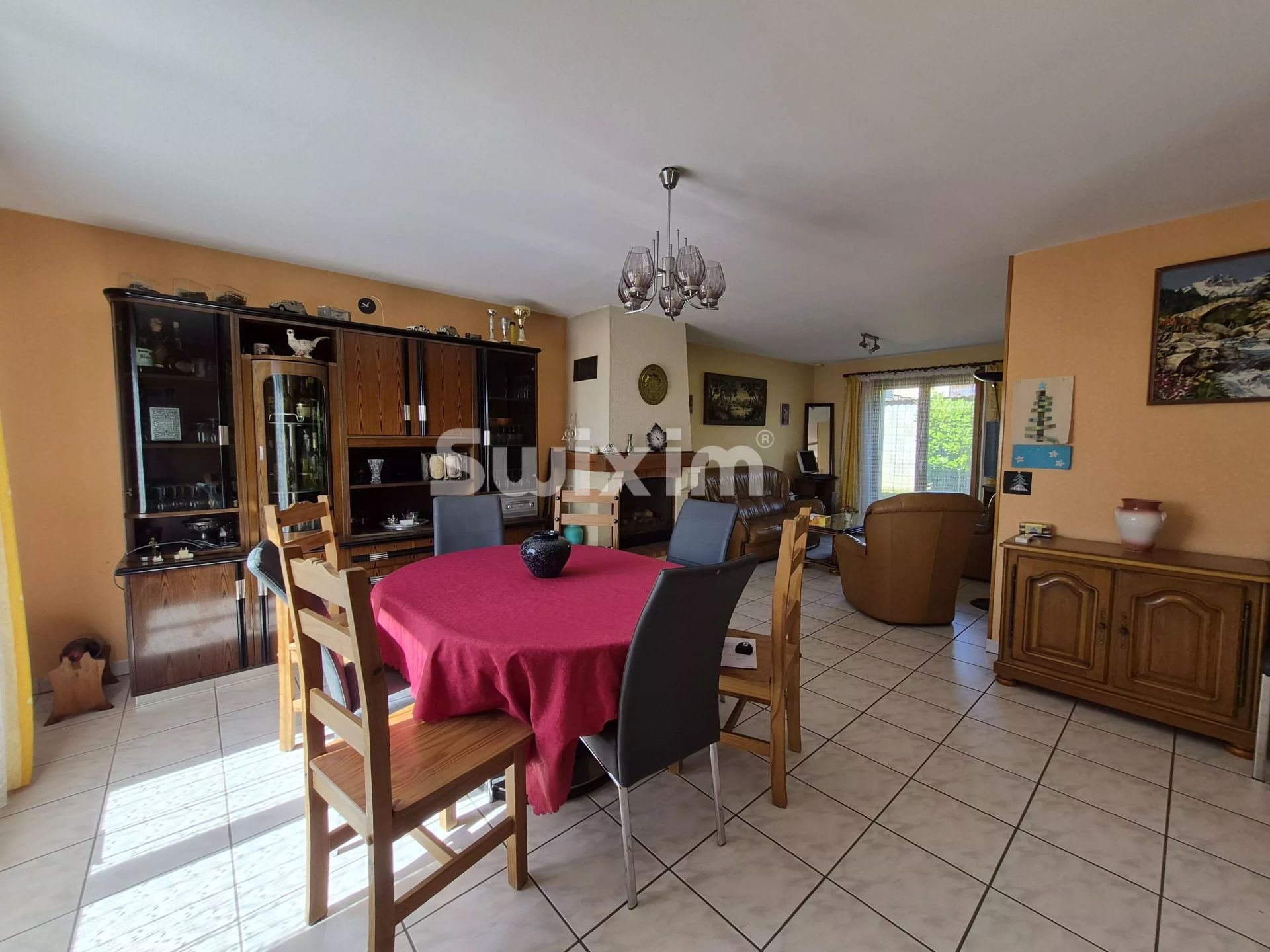 villa 6 Camere in vendita su Saint-Albain (71260)