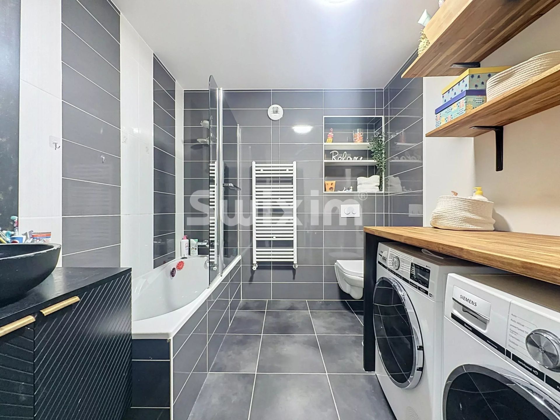 apartment 4 Rooms for rent on Prévessin-Moëns (01280)