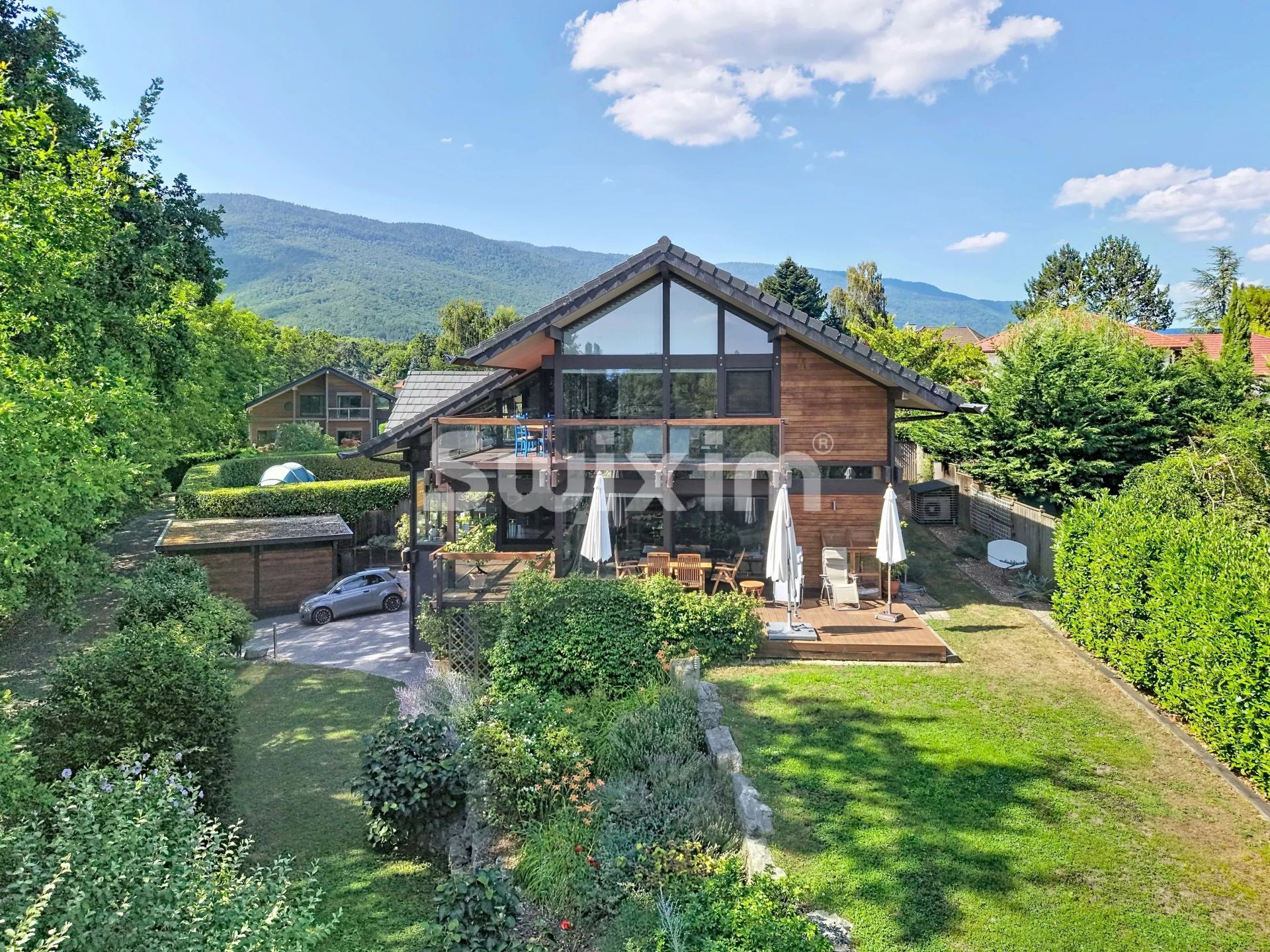 casa 10 Camere in vendita su Divonne-les-Bains (01220)