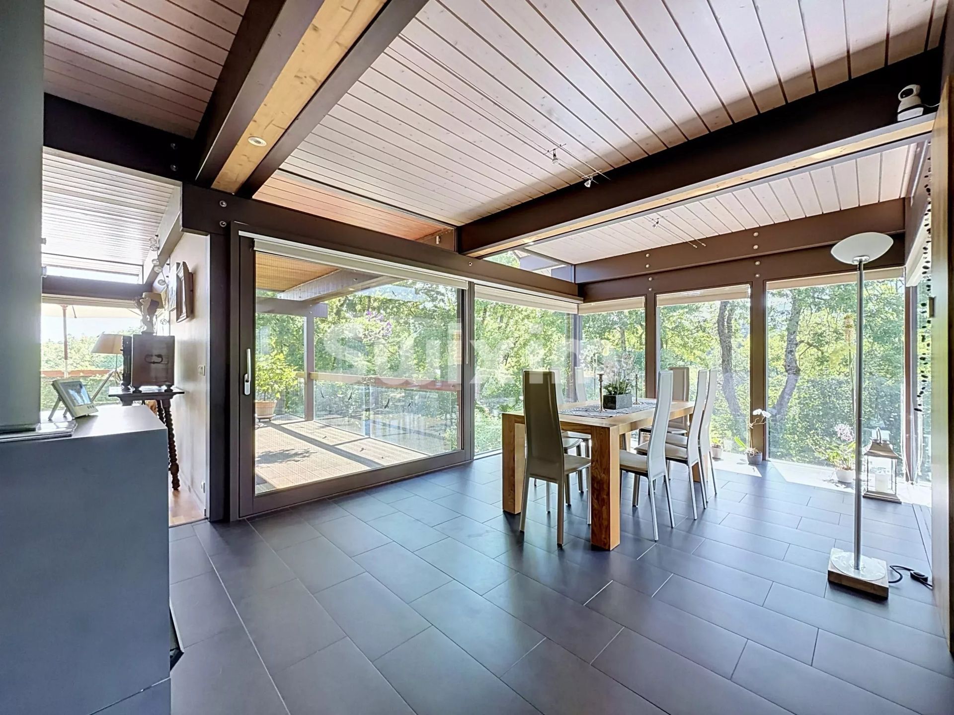 casa 10 Camere in vendita su Divonne-les-Bains (01220)