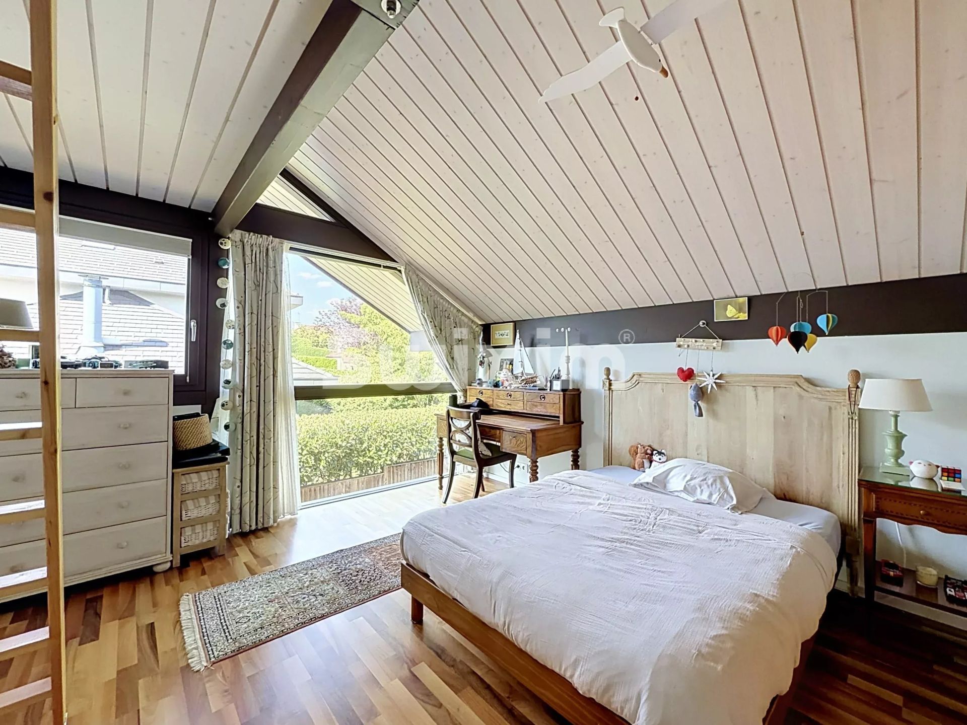 casa 10 Camere in vendita su Divonne-les-Bains (01220)