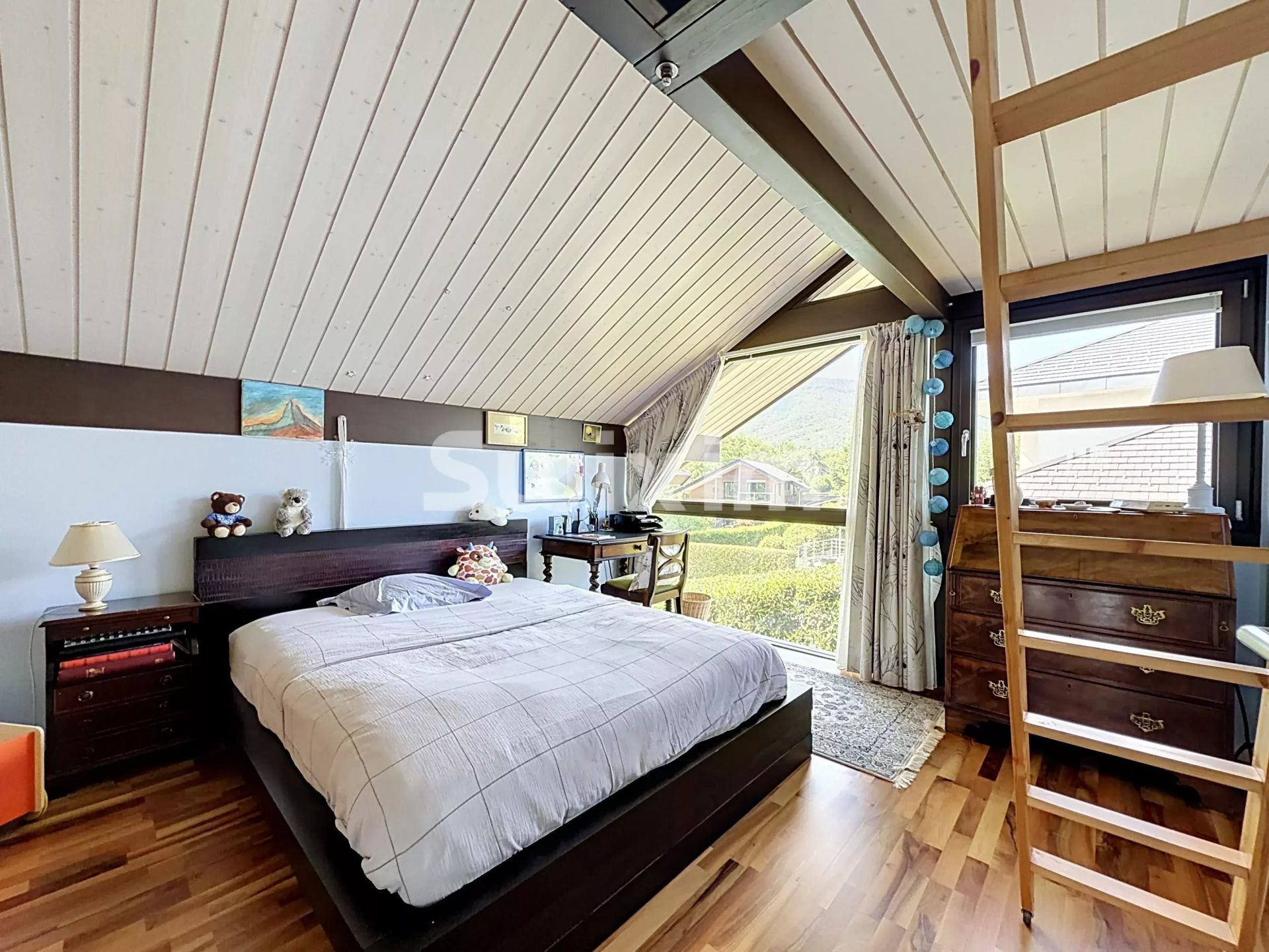 casa 10 Camere in vendita su Divonne-les-Bains (01220)