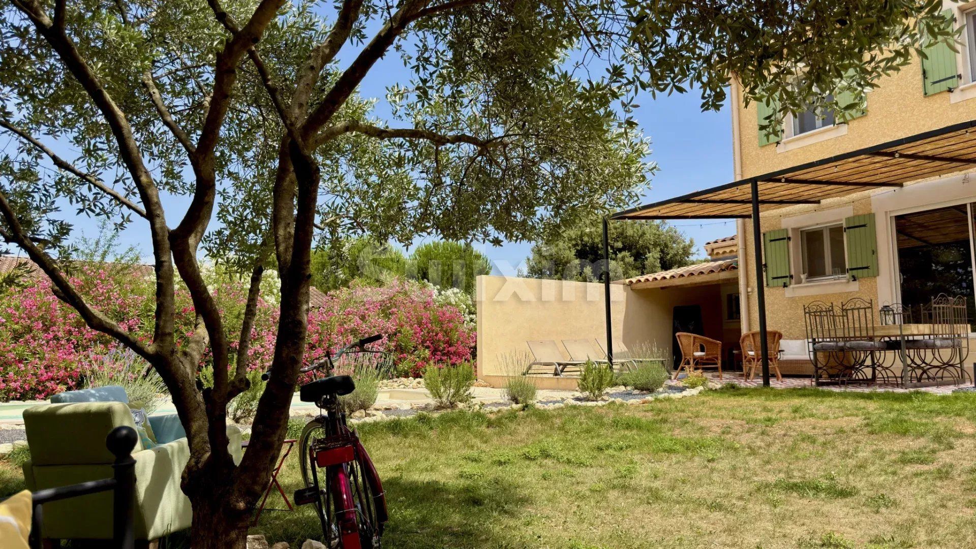 villa 4 Zimmer zum verkauf auf Uzès (30700)