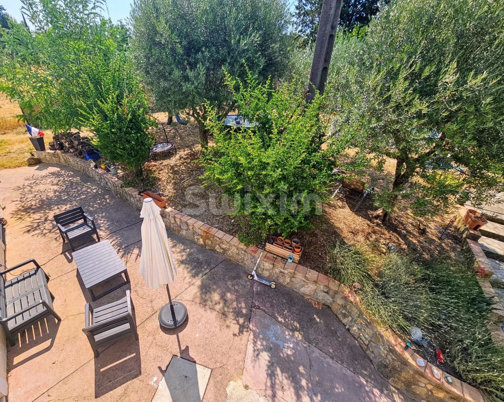 villa 5 Rooms for sale on Saint-Hilaire-de-Brethmas (30560)