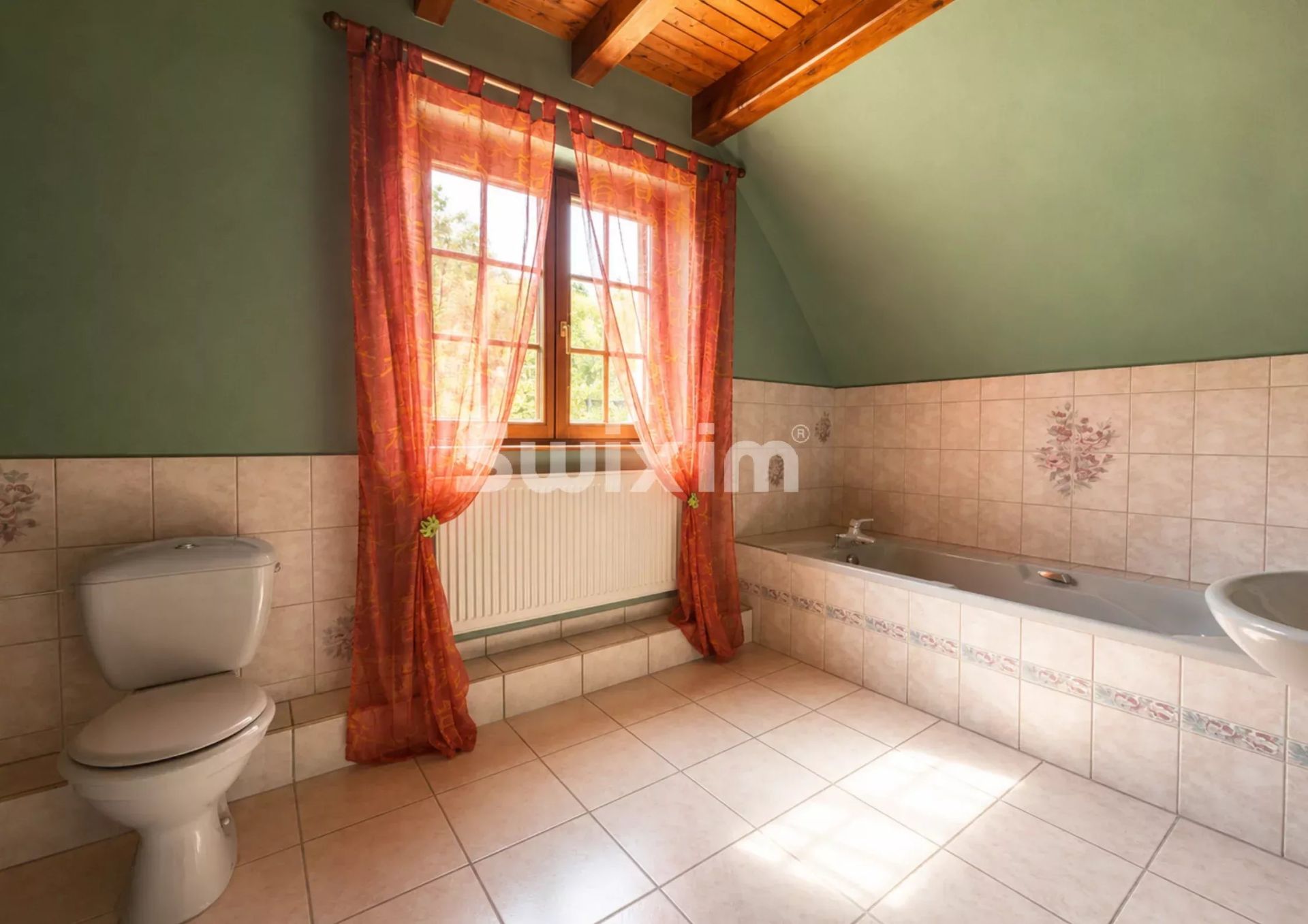 house 6 Rooms for sale on Katzenthal (68230)