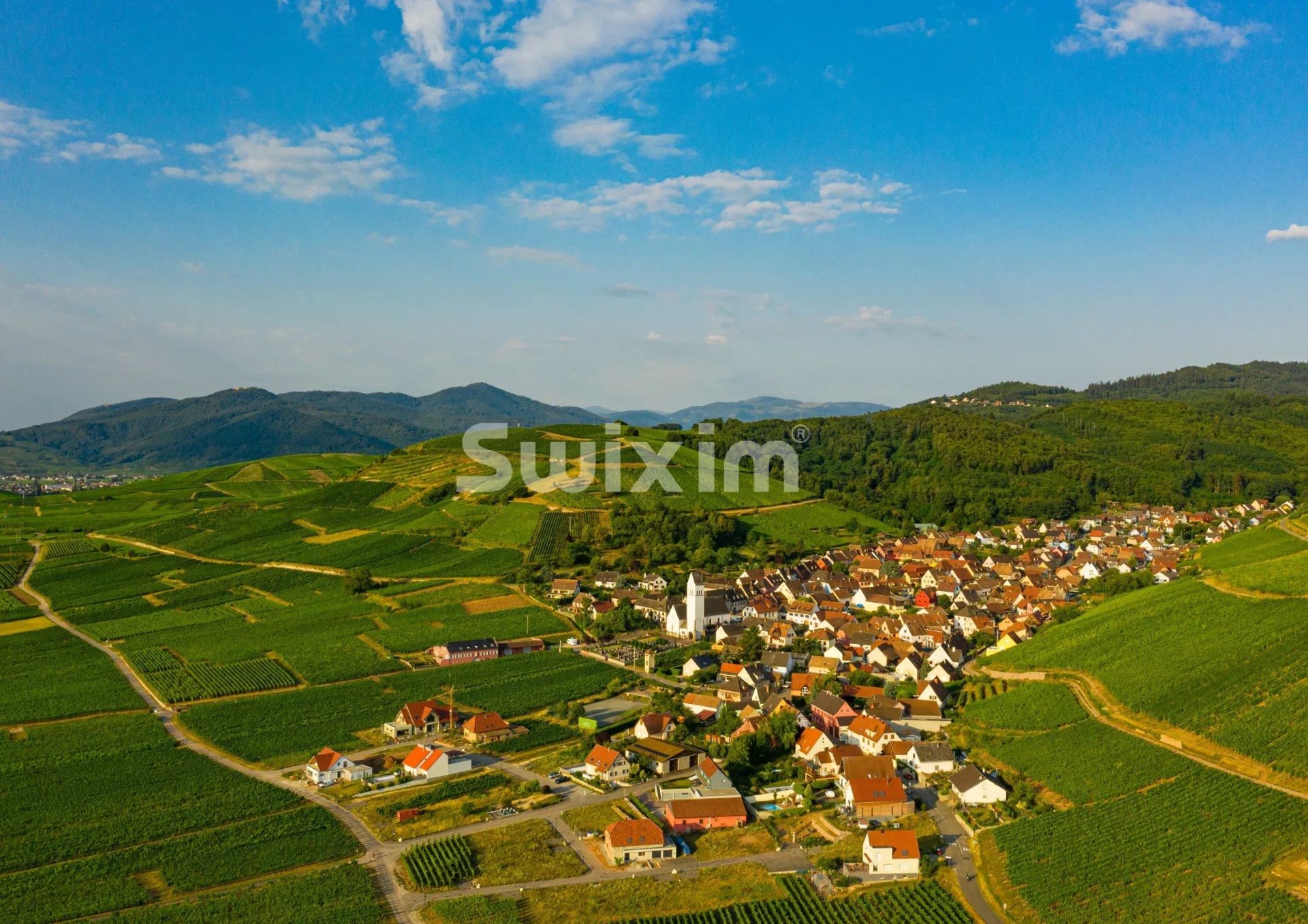 house 6 Rooms for sale on Katzenthal (68230)