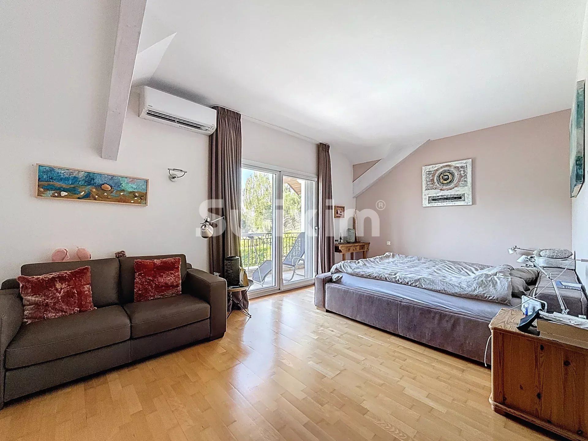 casa 7 Camere in vendita su Divonne-les-Bains (01220)