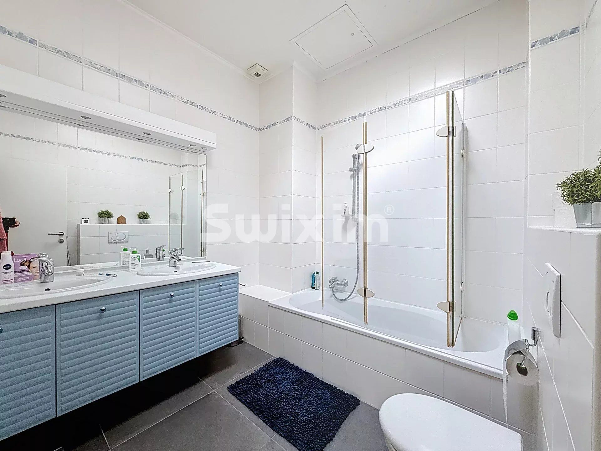 casa 7 Camere in vendita su Divonne-les-Bains (01220)