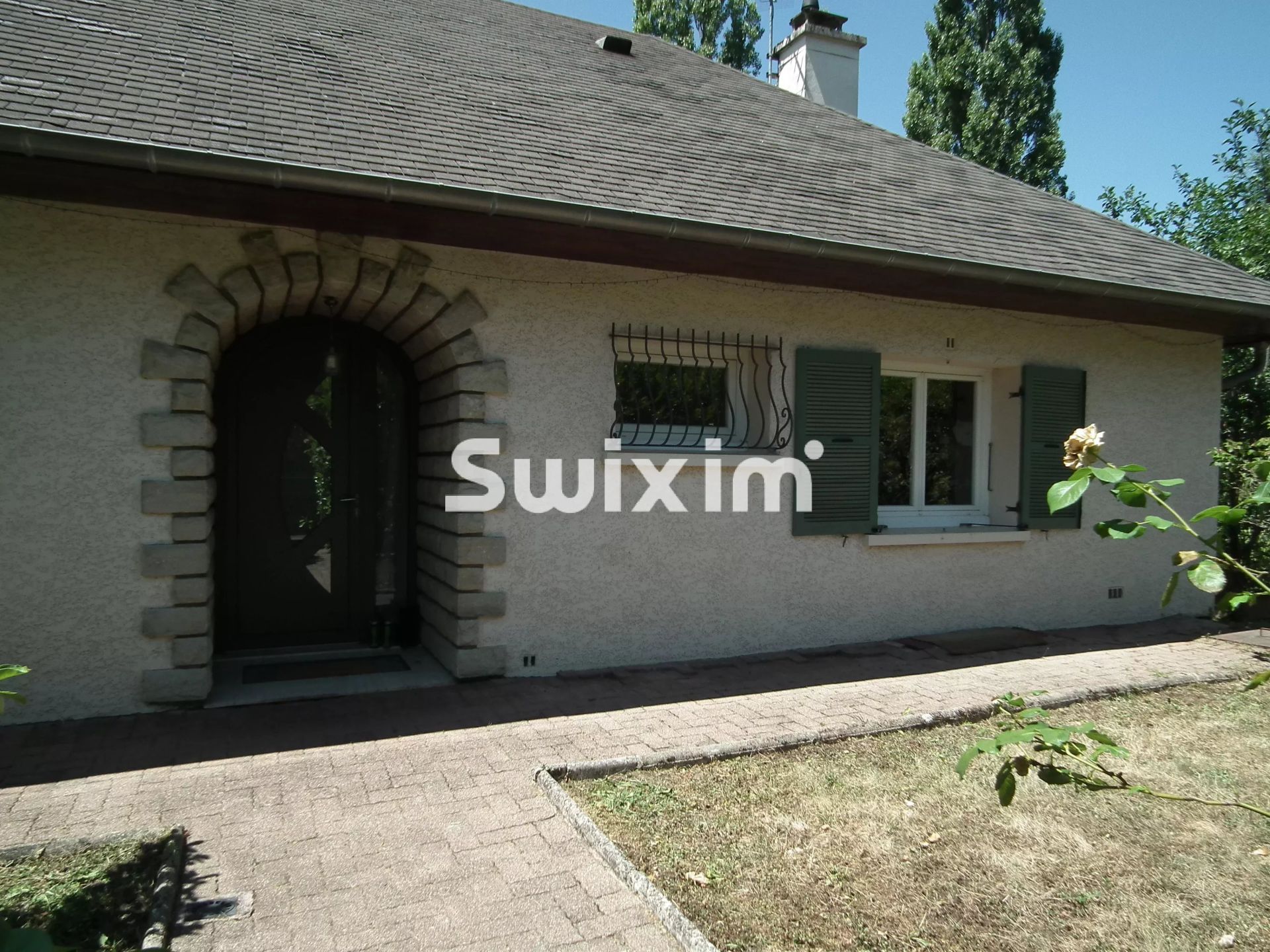 haus 8 Zimmer zum verkauf auf Lons-le-Saunier (39000)