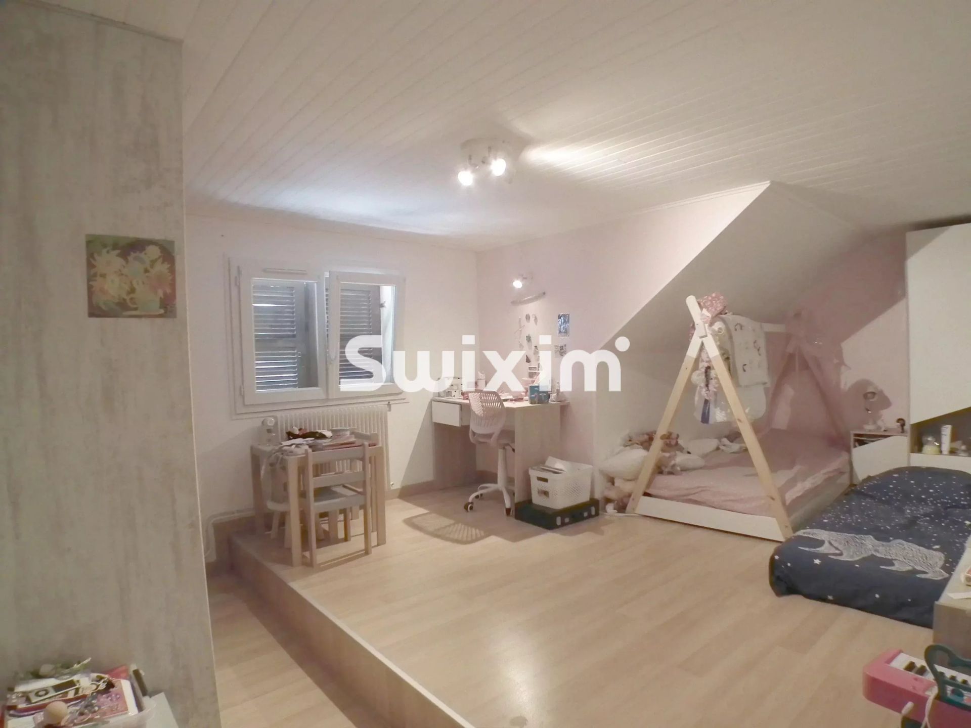 haus 8 Zimmer zum verkauf auf Lons-le-Saunier (39000)