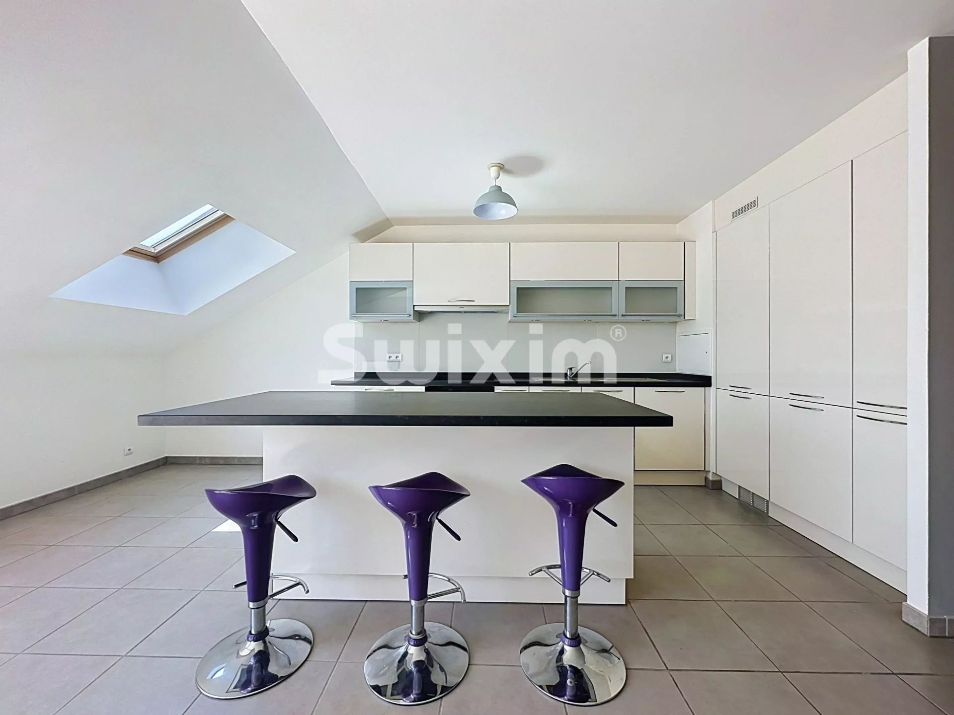apartment 3 Rooms for rent on Thoiry (01710)