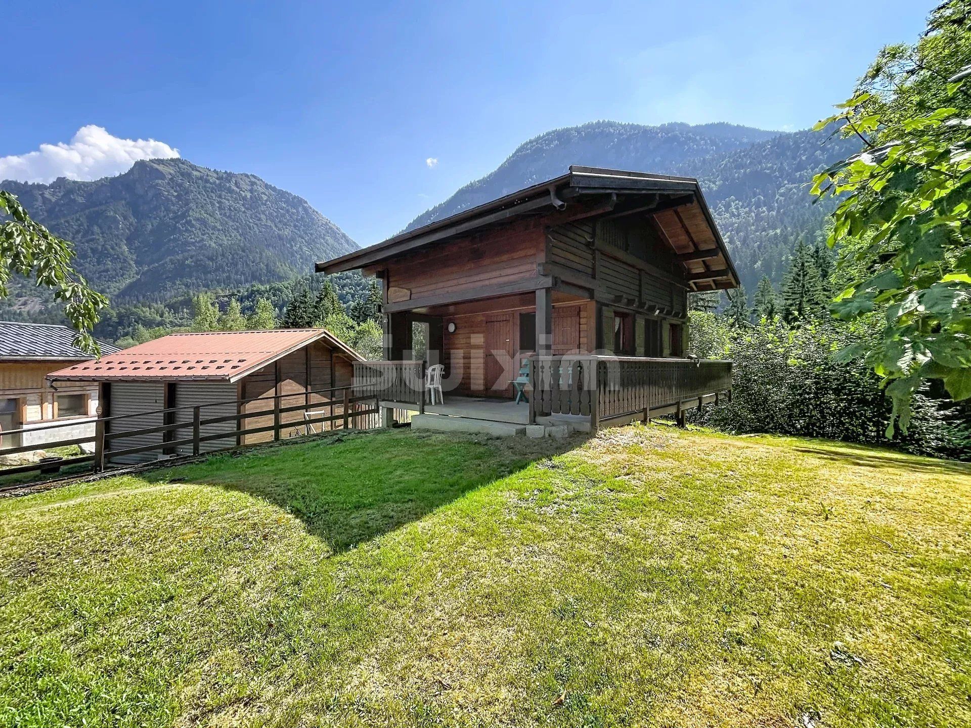 chalet 3 Camere in vendita su Chamonix-Mont-Blanc (74400)