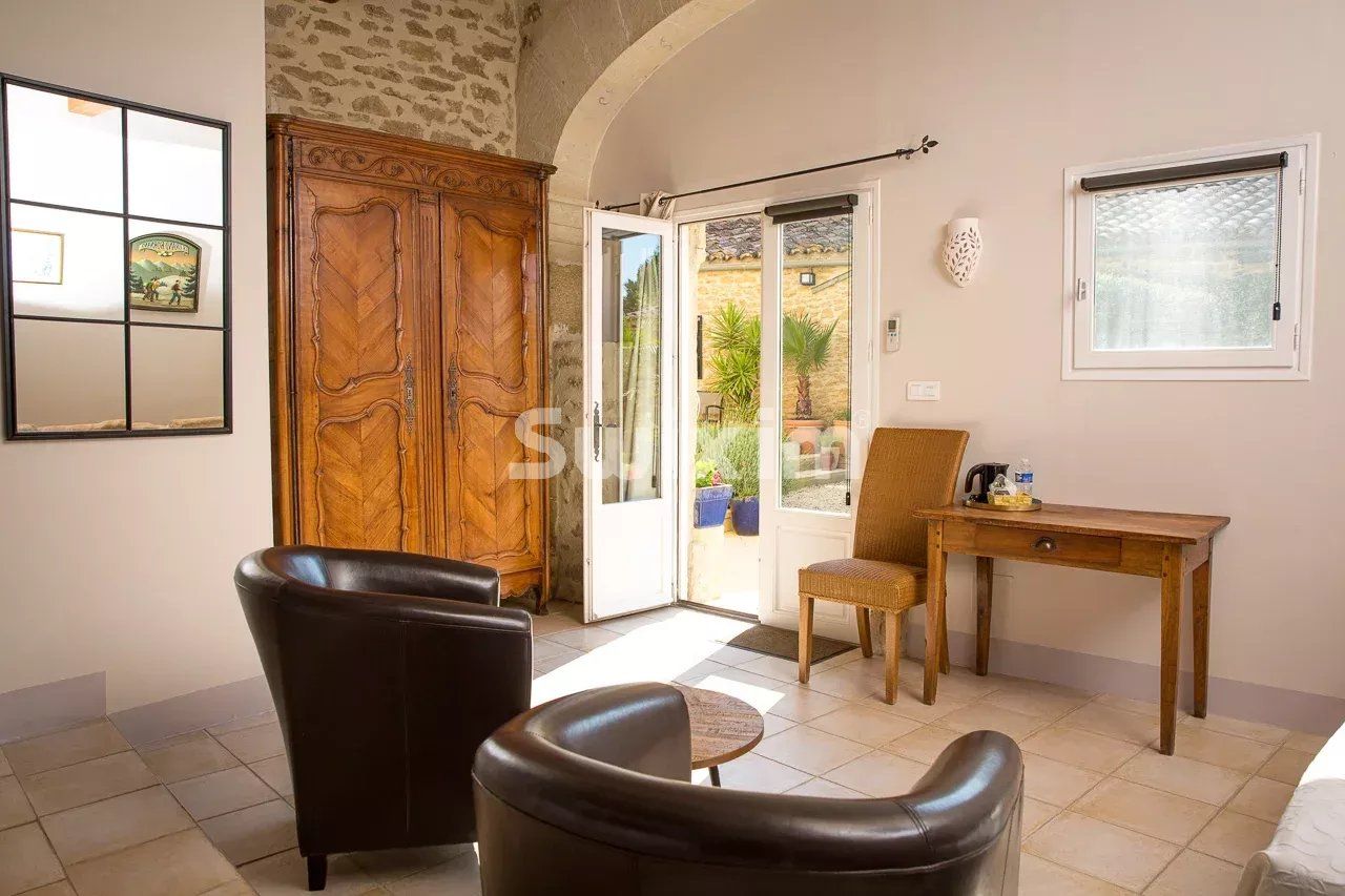 casa 14 Quartos para venda sobre Grignan (26230)