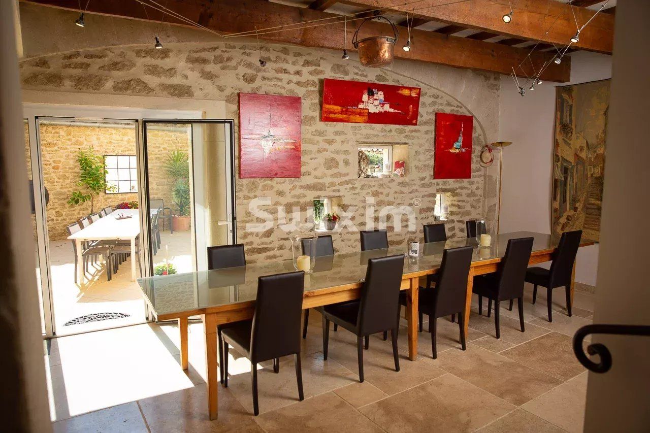 casa 14 Quartos para venda sobre Grignan (26230)