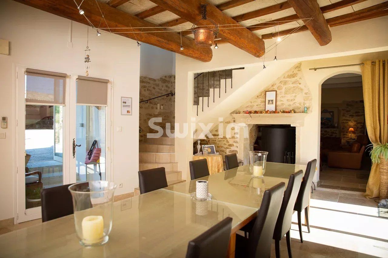 casa 14 Quartos para venda sobre Grignan (26230)