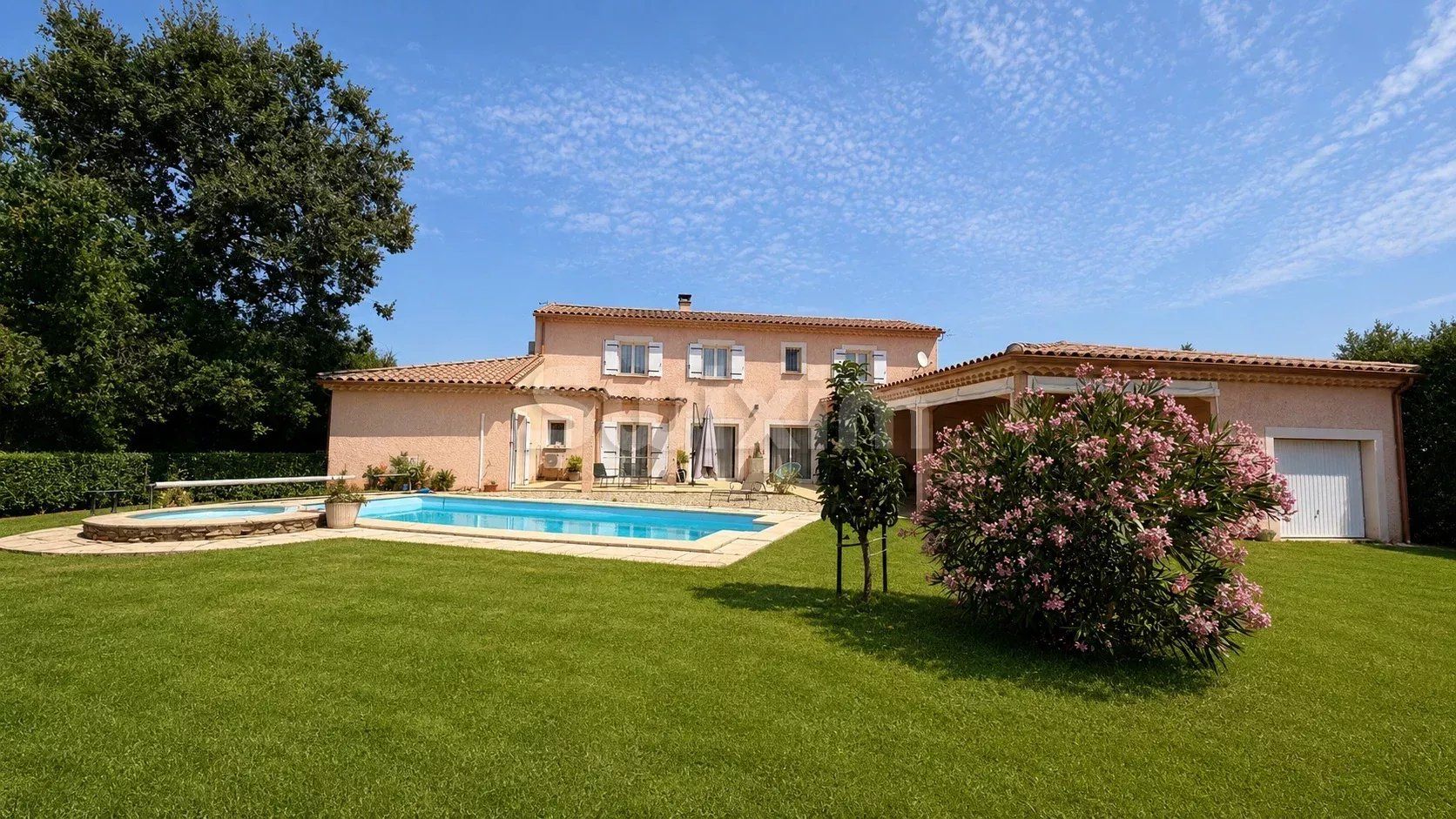 villa 10 Camere in vendita su Goudargues (30630)