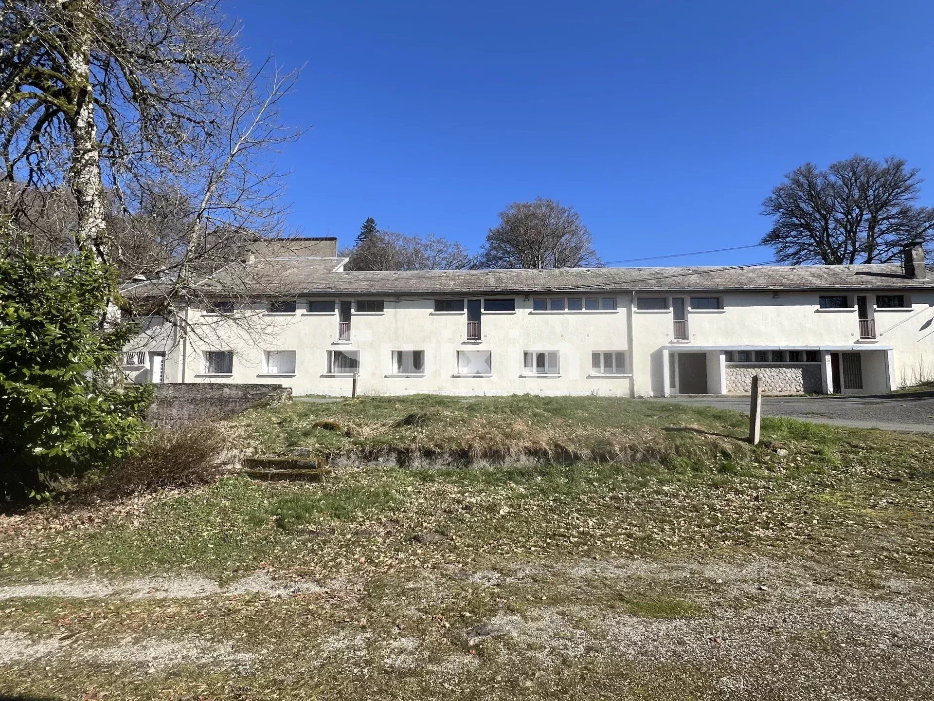 immobile 15 Camere in vendita su La Salvetat-sur-Agout (34330)