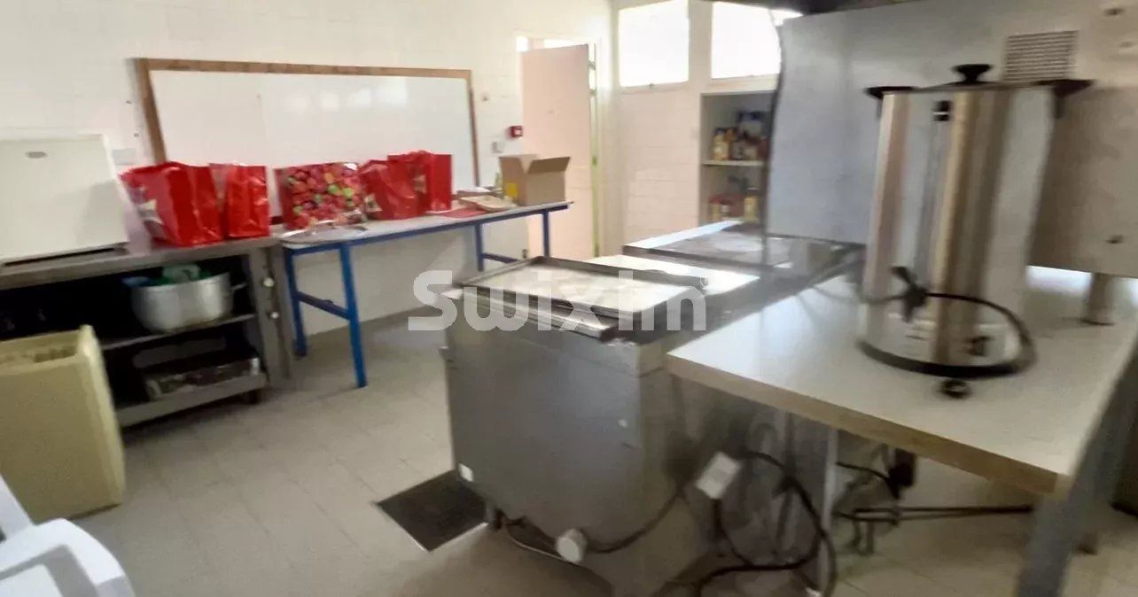 immobile 15 Camere in vendita su La Salvetat-sur-Agout (34330)