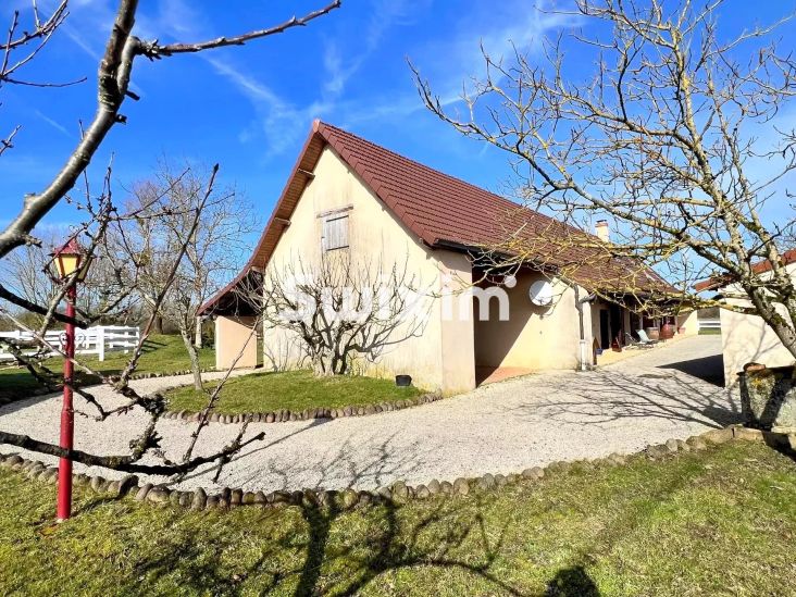 Vendita Casa Saint-Germain-du-Bois 11&nbsp;Camere 247.01&nbsp;m²