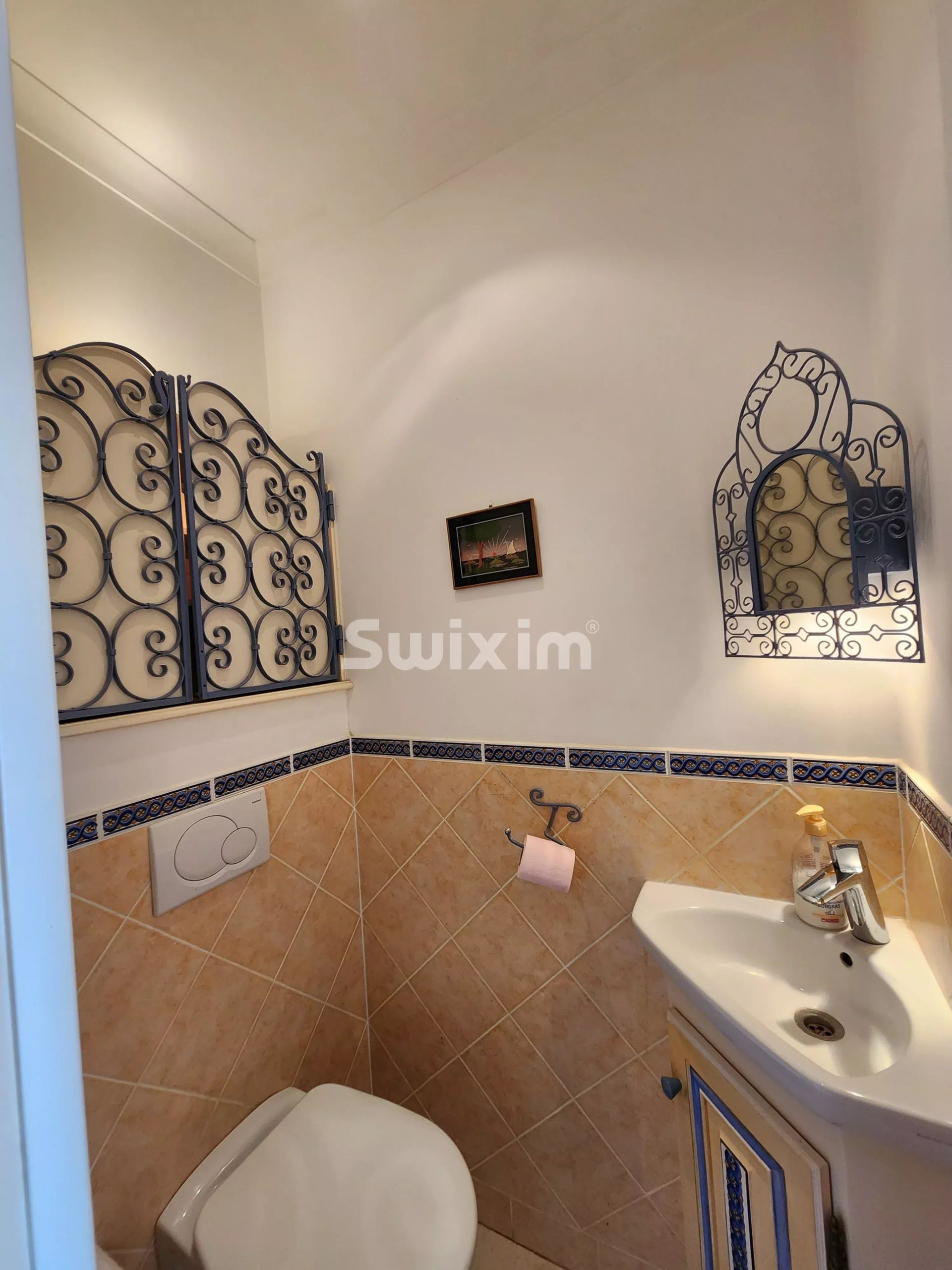 house 5 Rooms for sale on Les Arcs (83460)