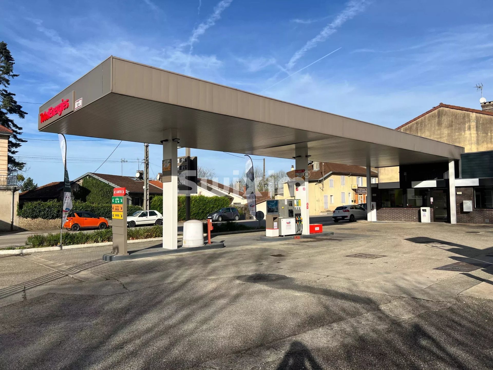 commerce 1 pièce en vente sur Coligny (01270)