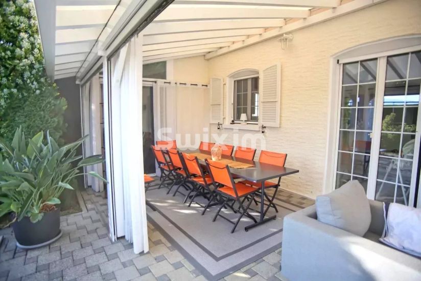 Location Maison Chavannes-de-Bogis 7&nbsp;Pièces 214&nbsp;m²