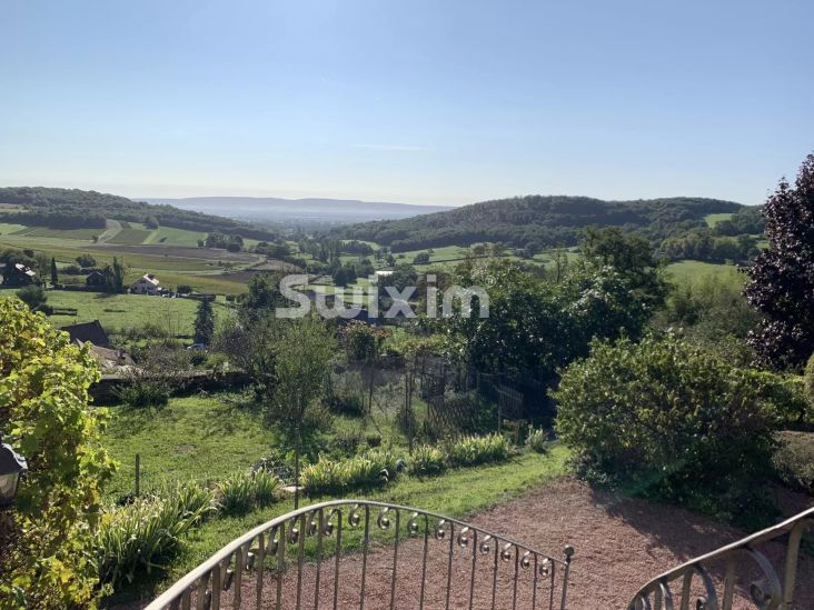 Vente Propriété Culles-les-Roches 10&nbsp;Pièces 300&nbsp;m²
