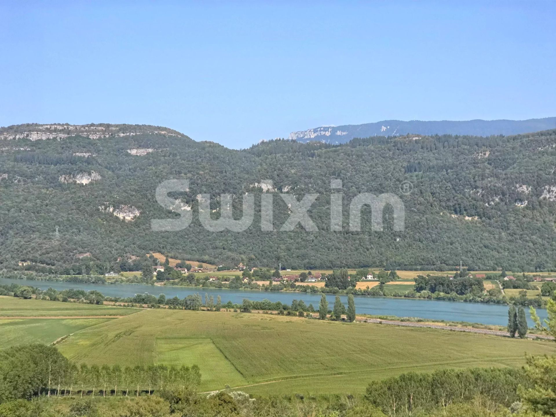 maison 7 Pièces en vente sur Peyrieu (01300)
