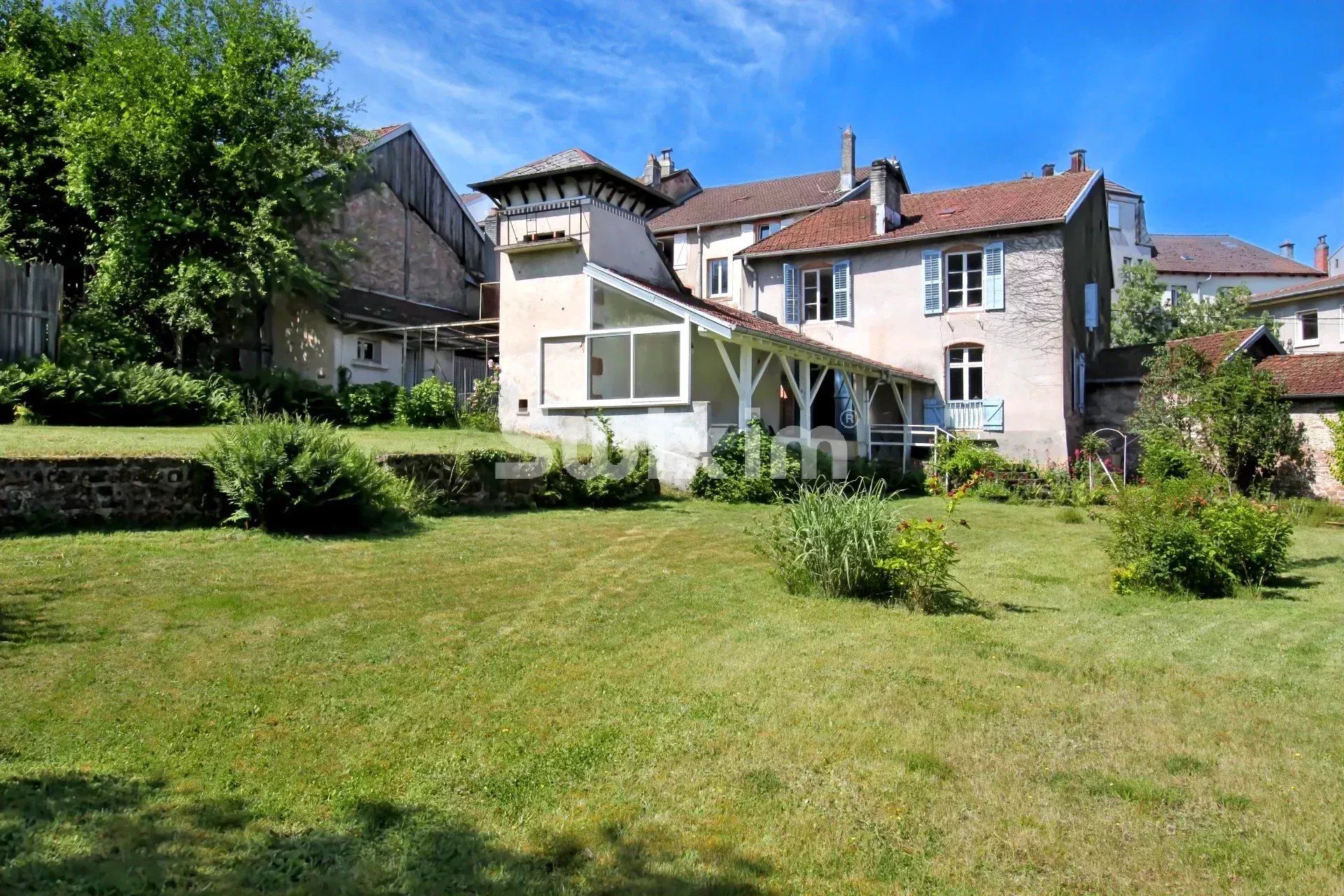 house 20 Rooms for sale on Bruyères (88600)