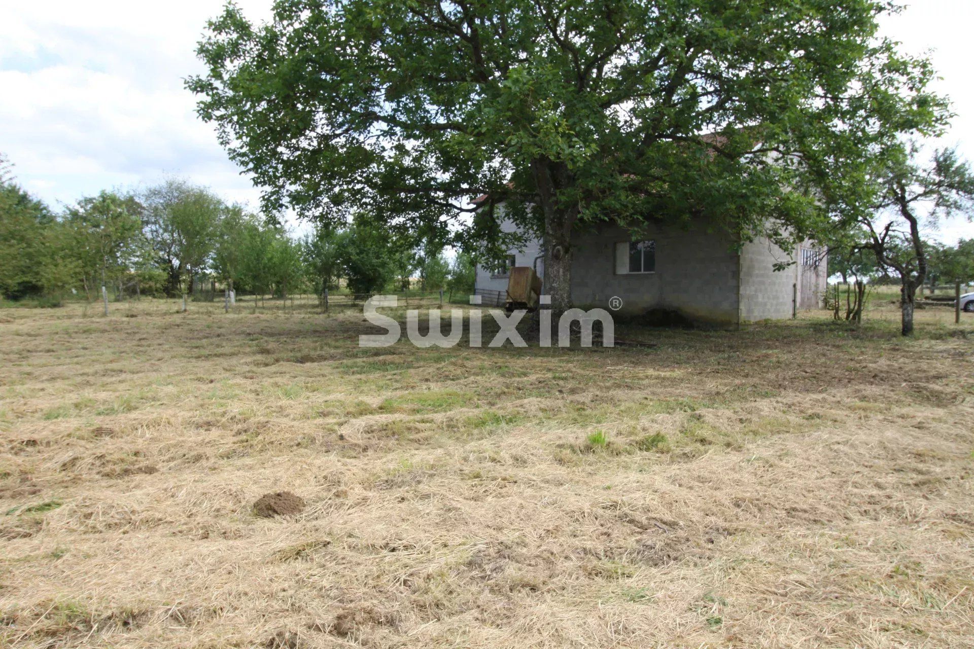 activity premises 2 Rooms for sale on Blevaincourt (88320)