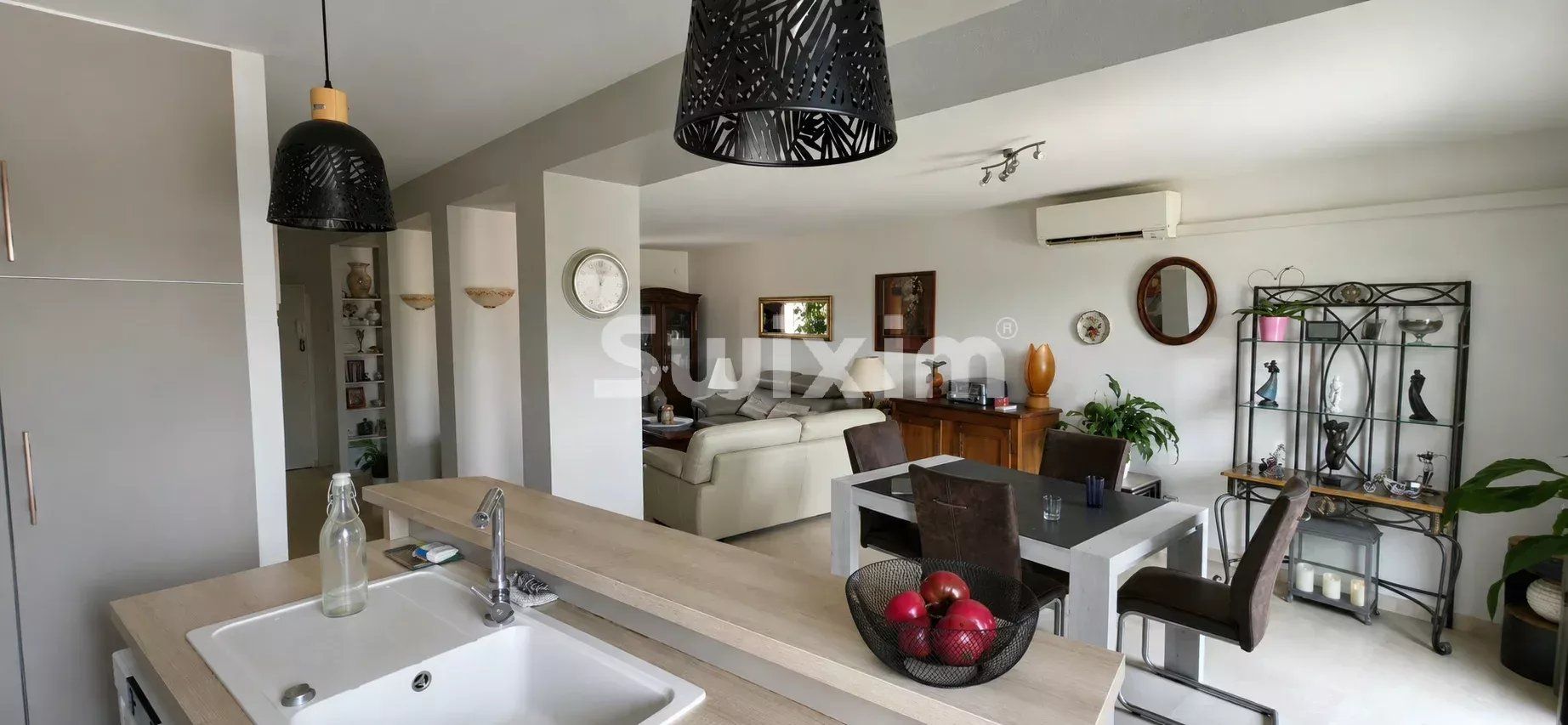 house 5 Rooms for sale on Valréas (84600)