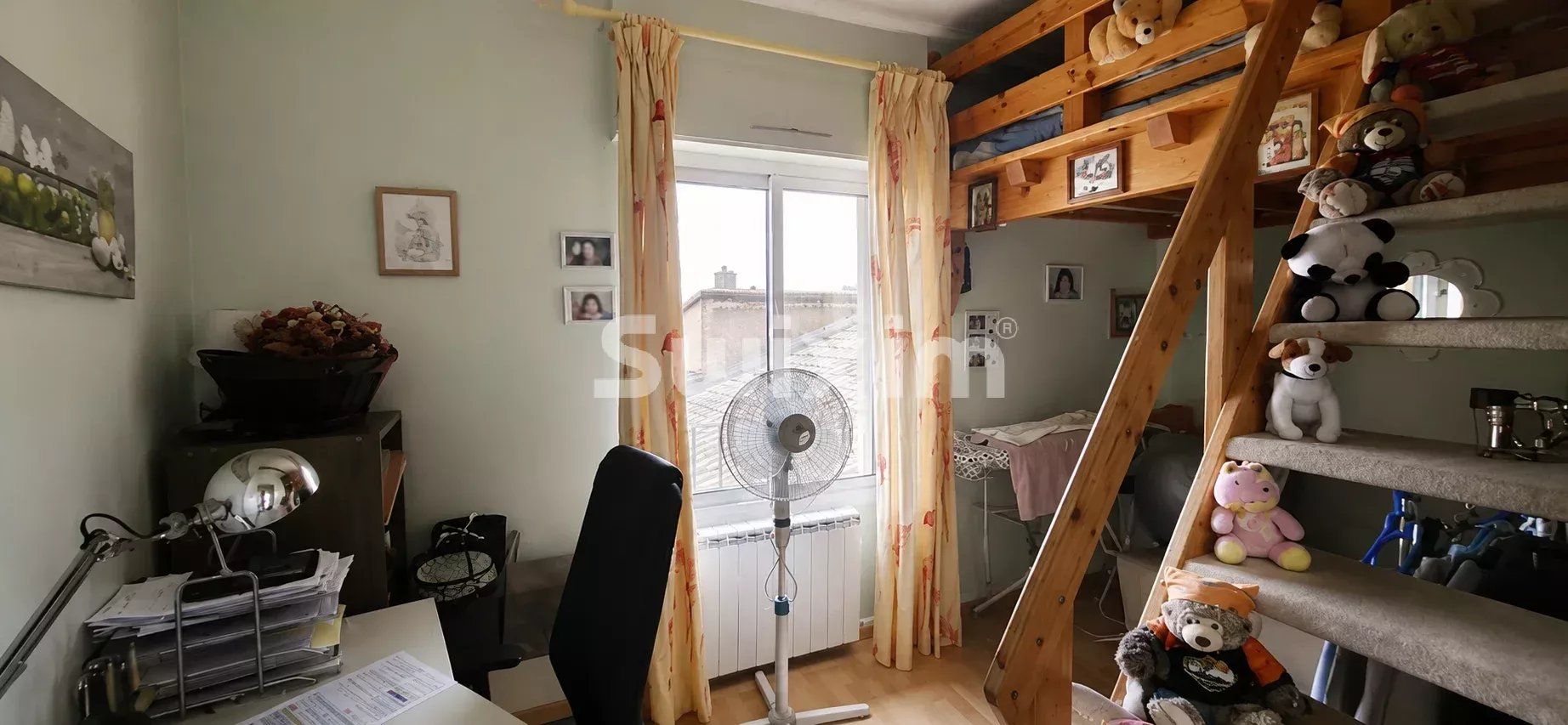 house 5 Rooms for sale on Valréas (84600)