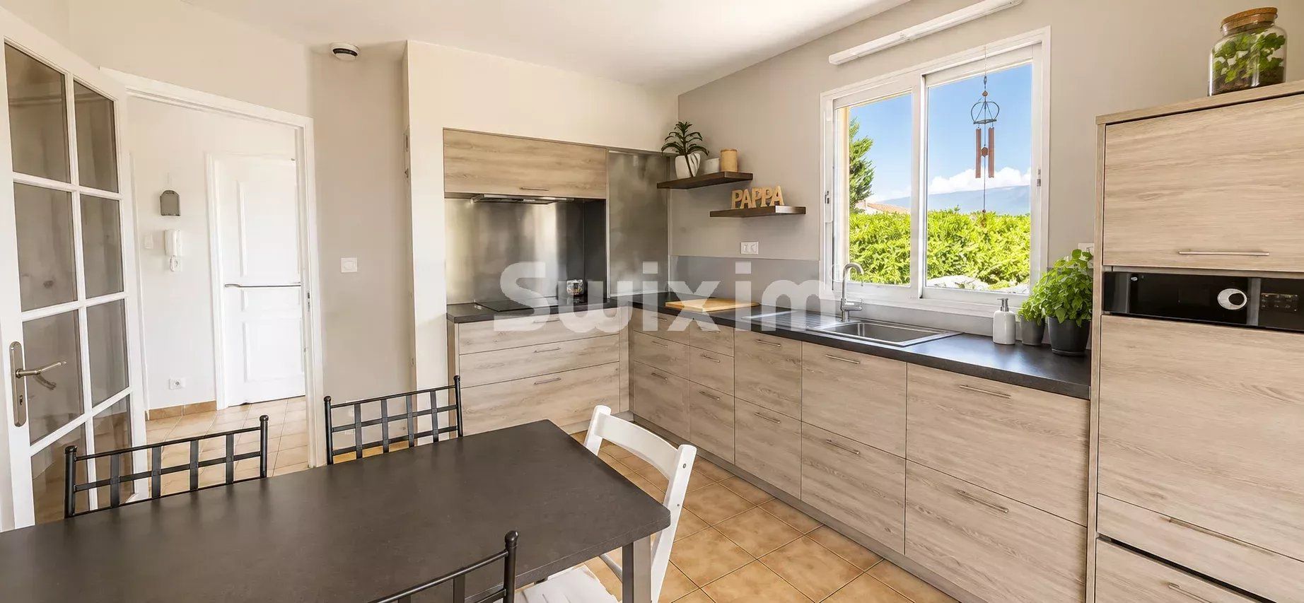 villa 8 Rooms for sale on Valréas (84600)
