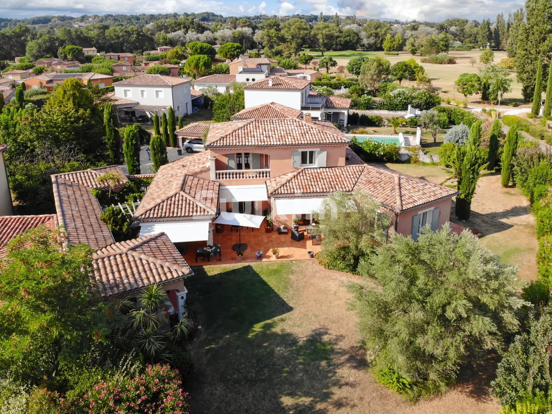 casa 8 Camere in vendita su Montboucher-sur-Jabron (26740)