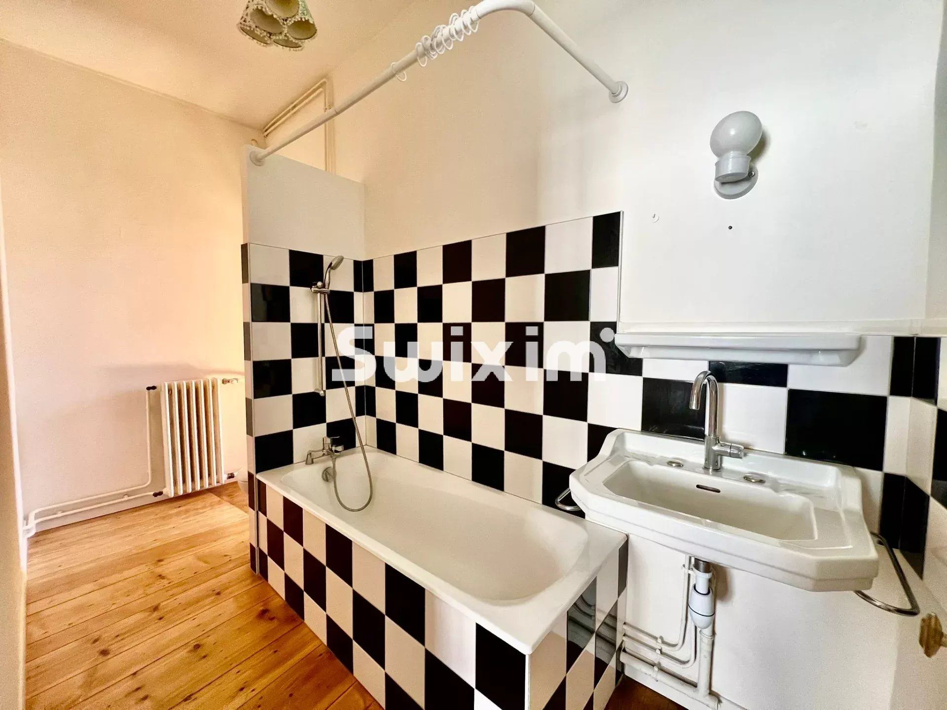 apartamento 4 Quartos para venda sobre Lons-le-Saunier (39000)